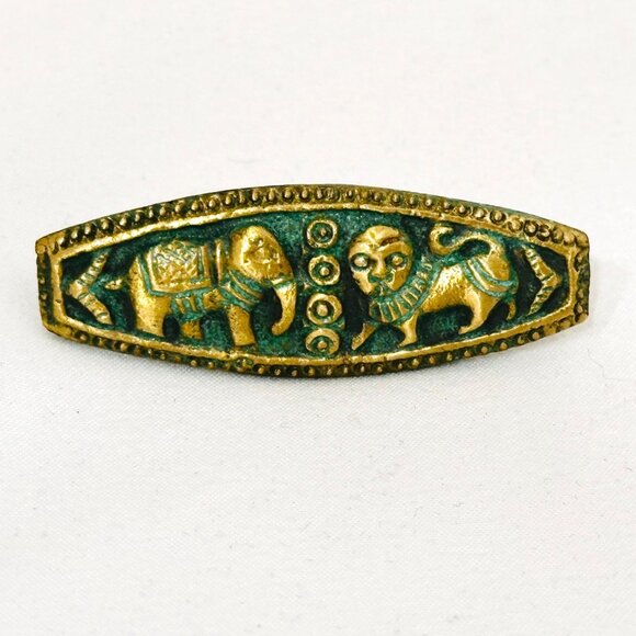 Vintage Large Metal Cufflinks Lion/Elephant - 2" x 3/4" - Picture 2 of 6